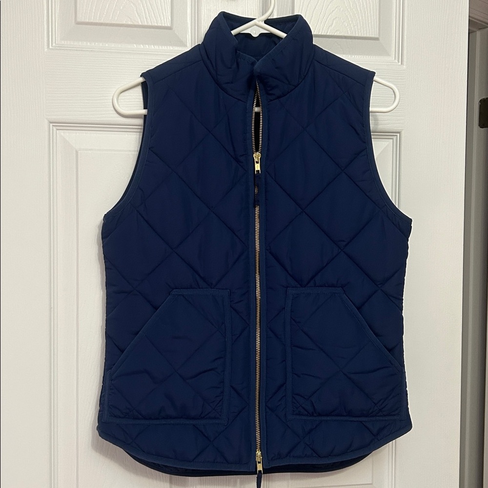 JCrew like new Navy Vest in size xs mall!